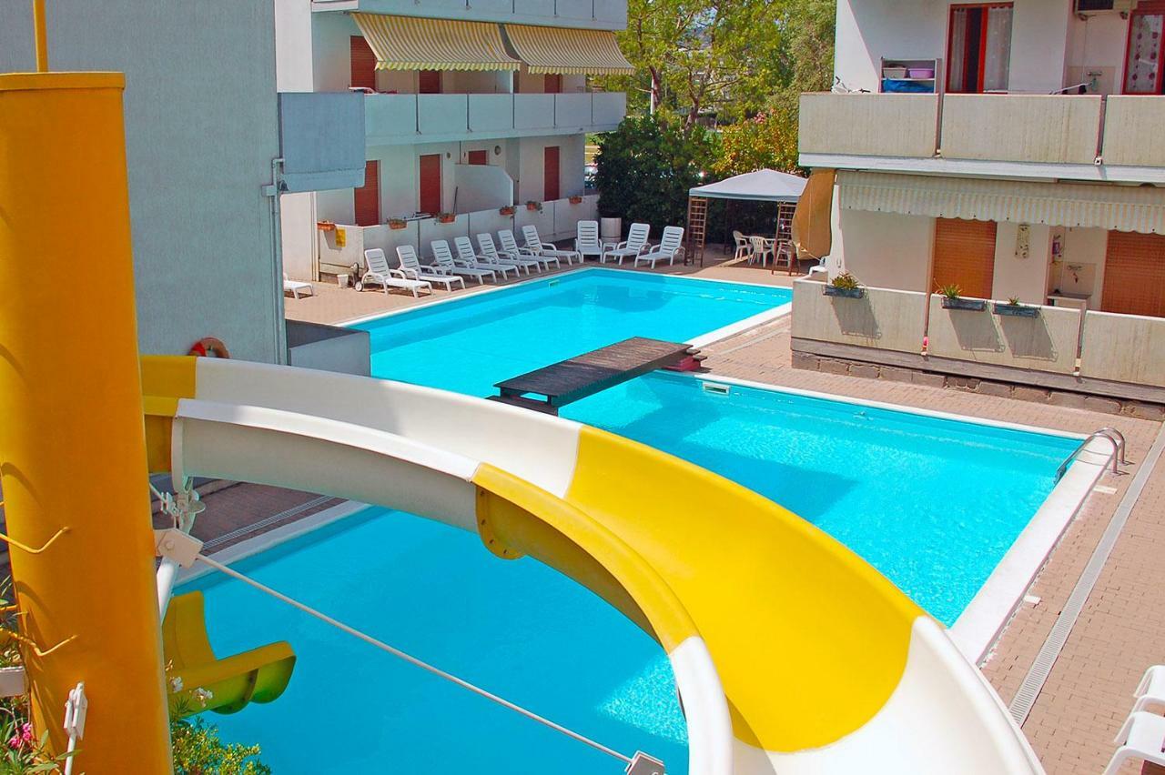 Holiday Club Residence Alba Adriatica Esterno foto